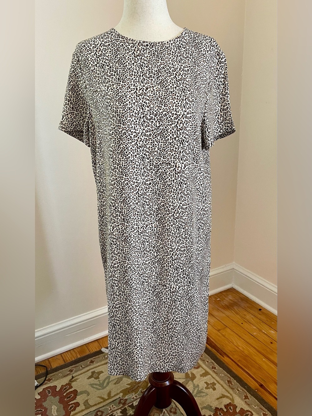 Jenni Kayne Minimalist Leopard Print 100% Shift T-Shirt Dress Small USA